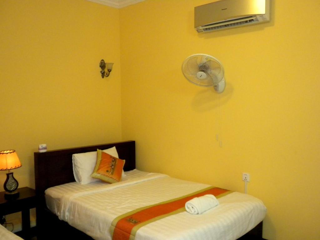 Old Town Guesthouse Кампот Екстериор снимка