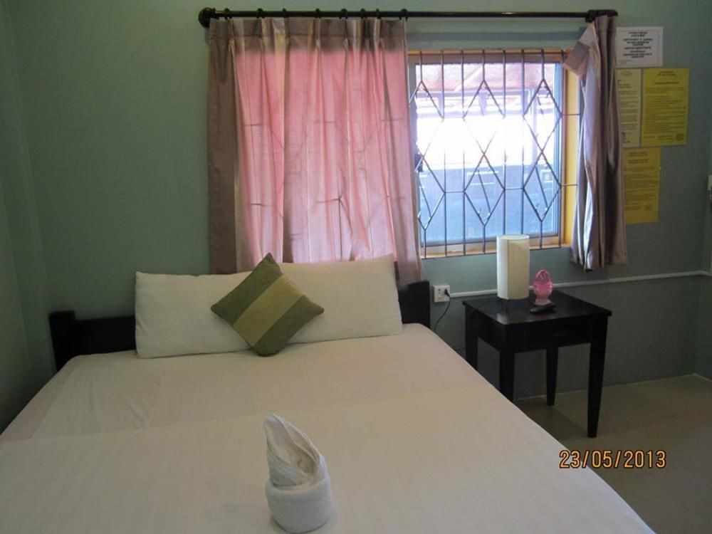 Old Town Guesthouse Кампот Екстериор снимка